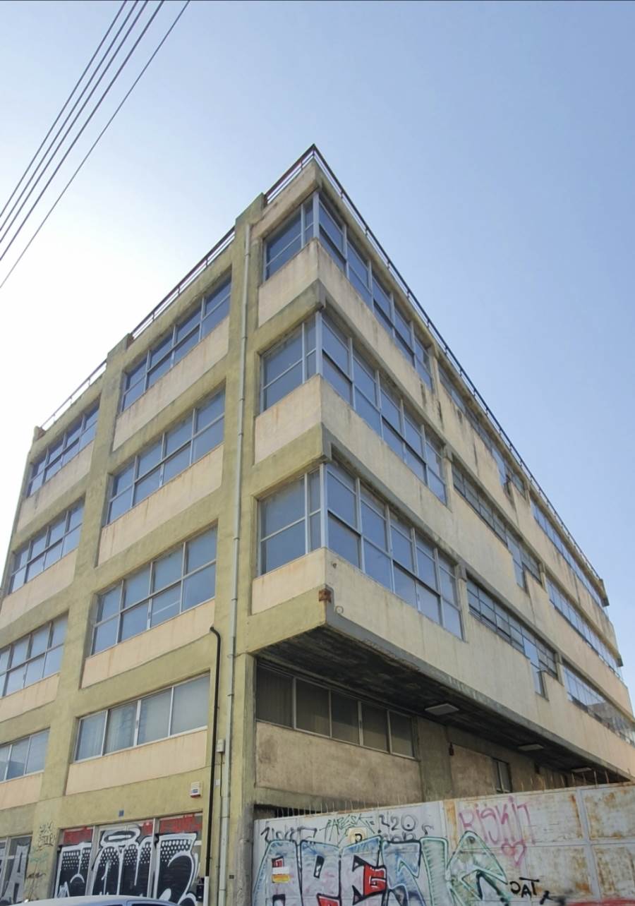 (Προς Πώληση) Επαγγελματικός Χώρος Κτίριο || Αθήνα Νότια/Μοσχάτο - 2.300 τ.μ, 2.000.000€ 
